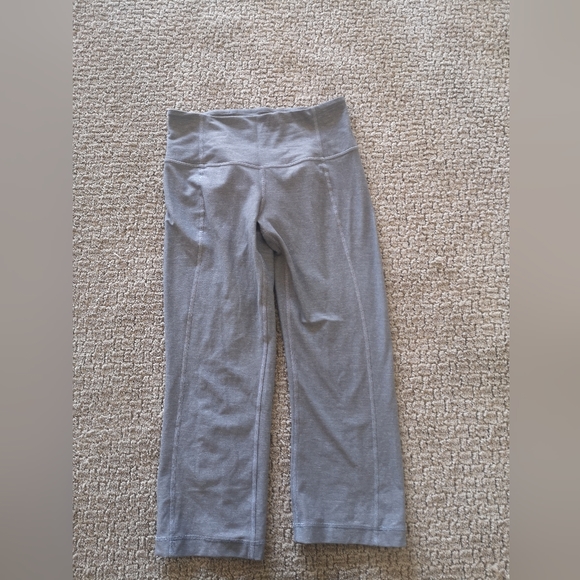 Lululemon, capris with split calf, size 4, grey - Picture 1 of 5